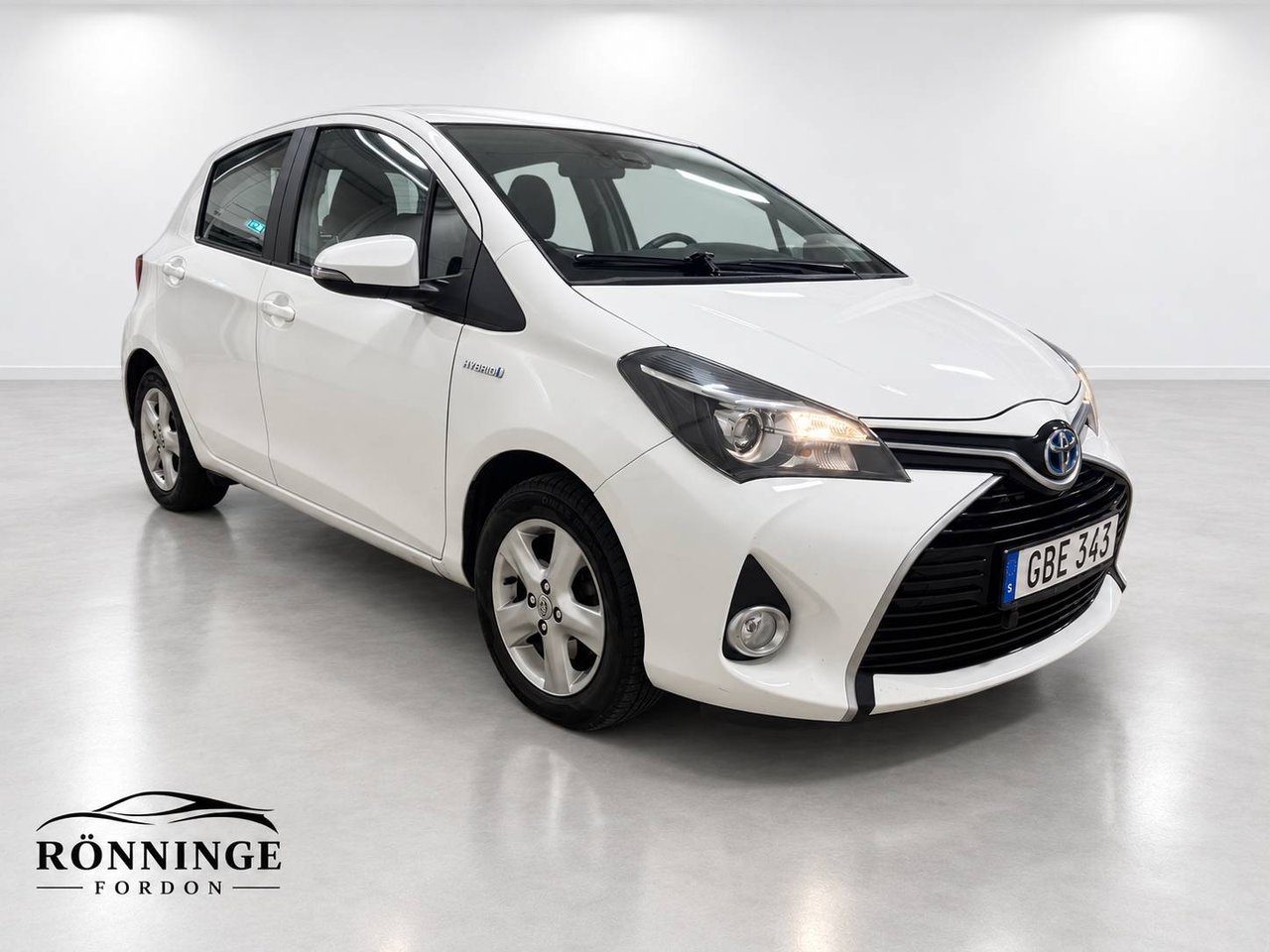 Toyota Yaris 1.5 Hybrid Active 2016, bild 2/10