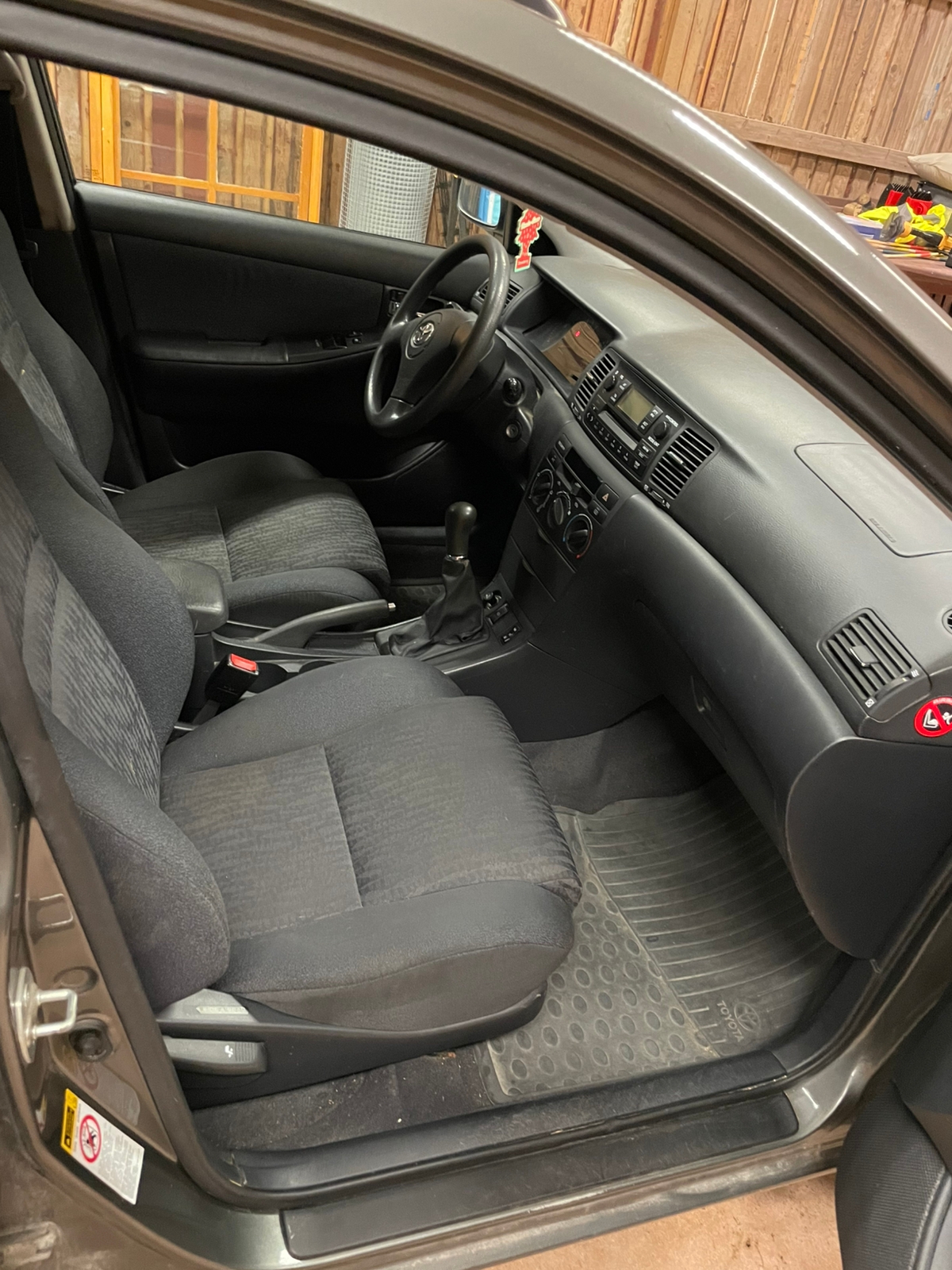 Toyota Corolla 1.6 2004, photo 5/8