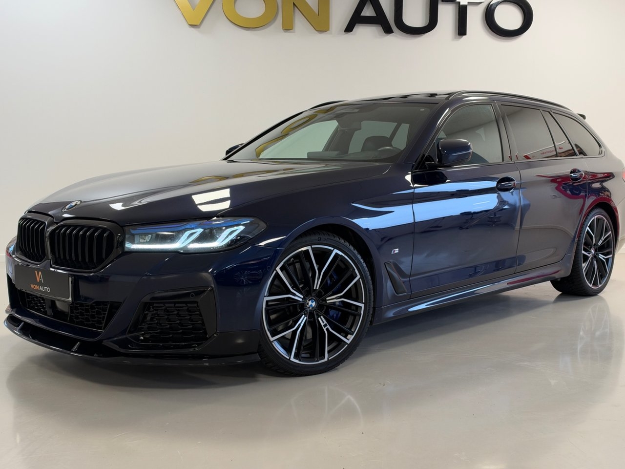 BMW 540 M Sport 2021, photo 2/10