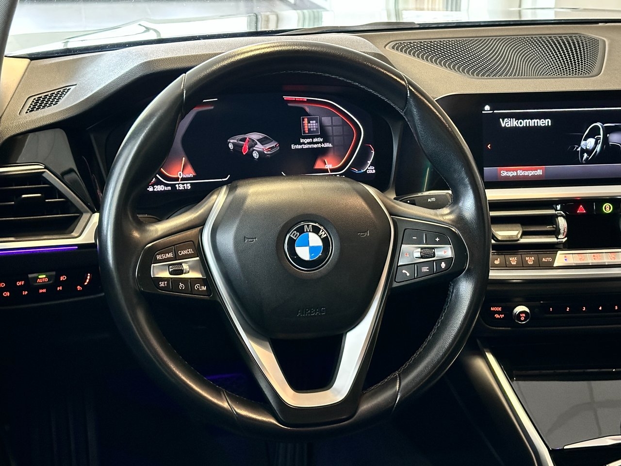 BMW 320d 2019, photo 9/10