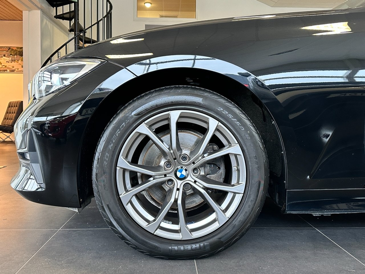 BMW 320d 2019, bild 6/10