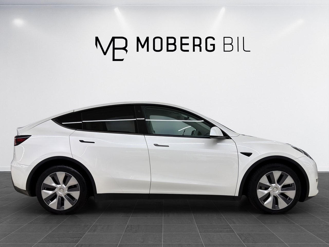 Tesla Model Y 2023, bild 5/10