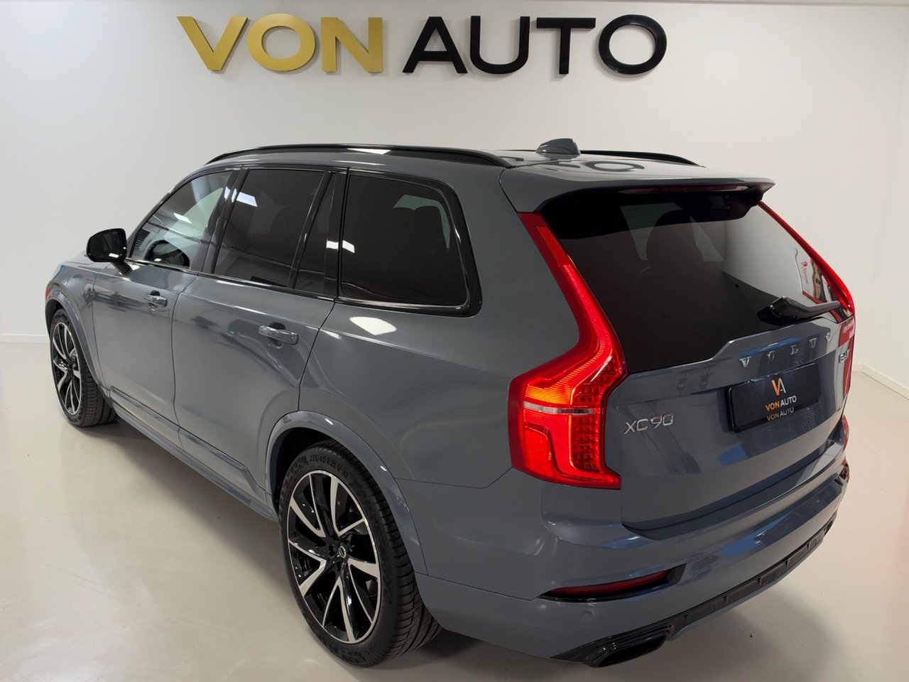 Volvo XC90 B6 R Design 2020, kuva 3/10