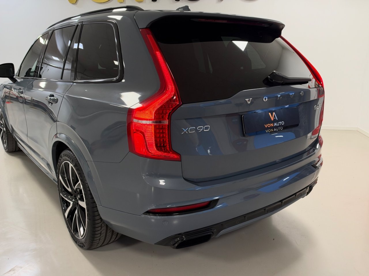 Volvo XC90 B6 R Design 2020, kuva 4/10