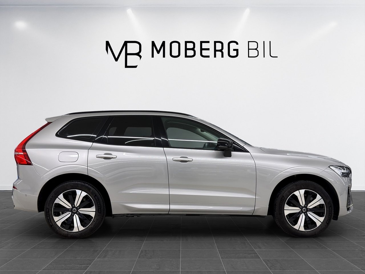 Volvo XC60 T6 Plus Dark 2025, bild 6/10