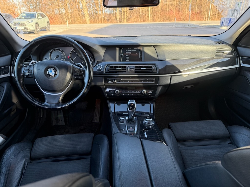BMW 520d 2011, bild 2/8