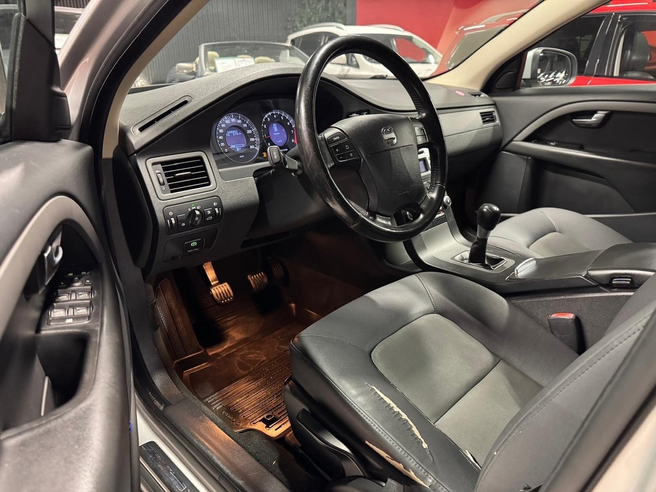 Volvo V70 2.0 2009, photo 5/10