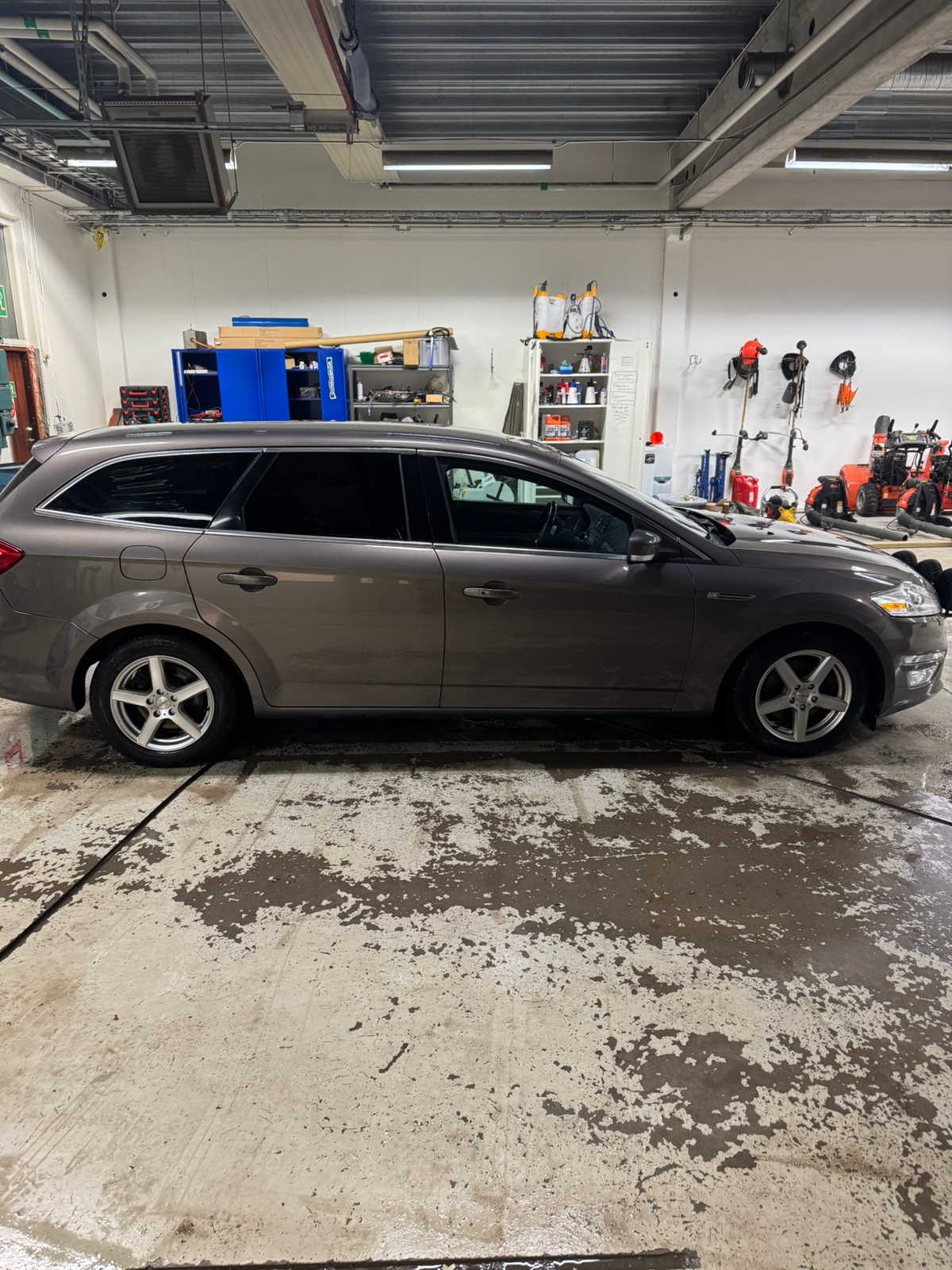 Ford Mondeo 2010, bild 3/7