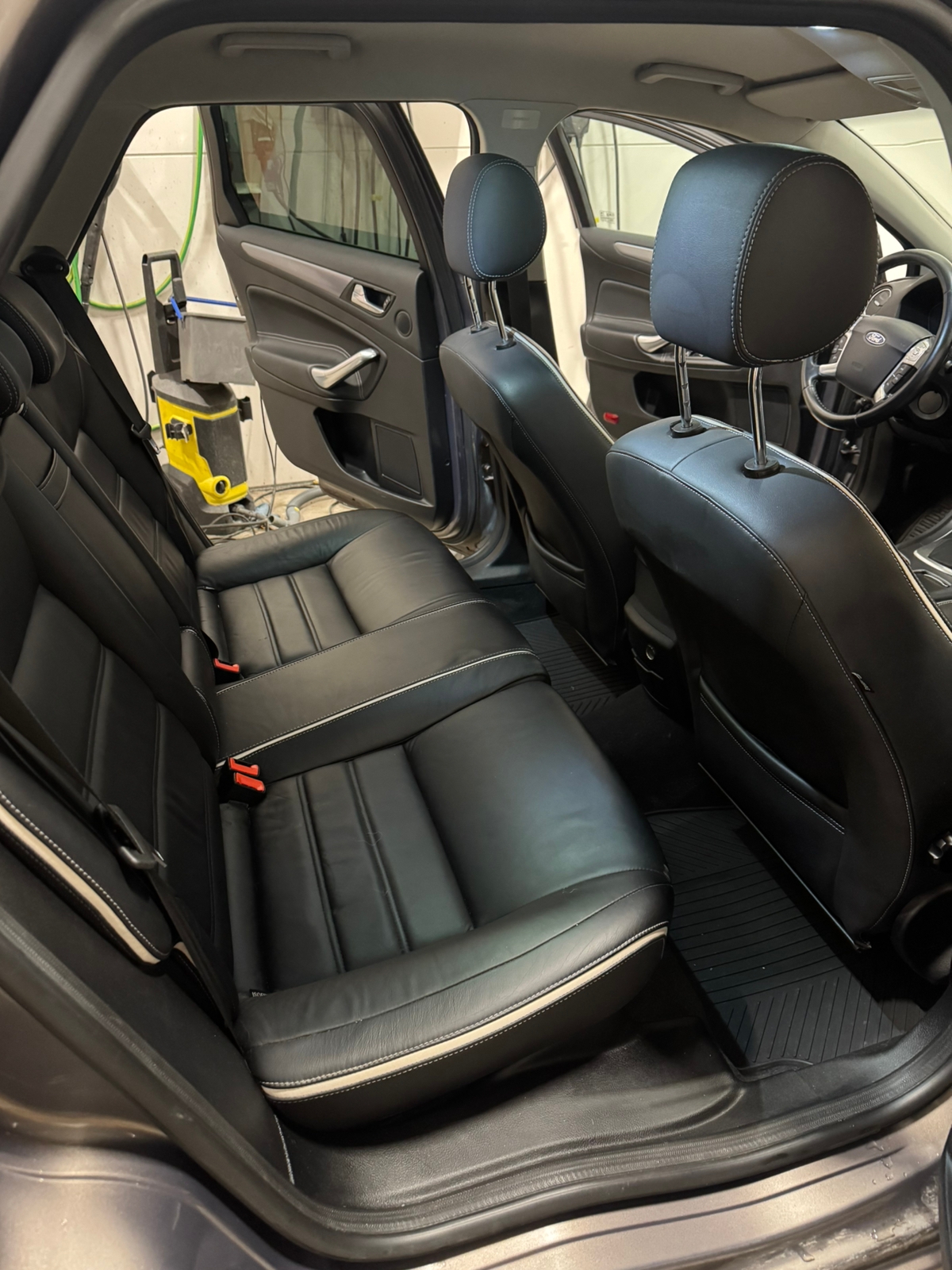 Ford Mondeo 2010, bild 6/7