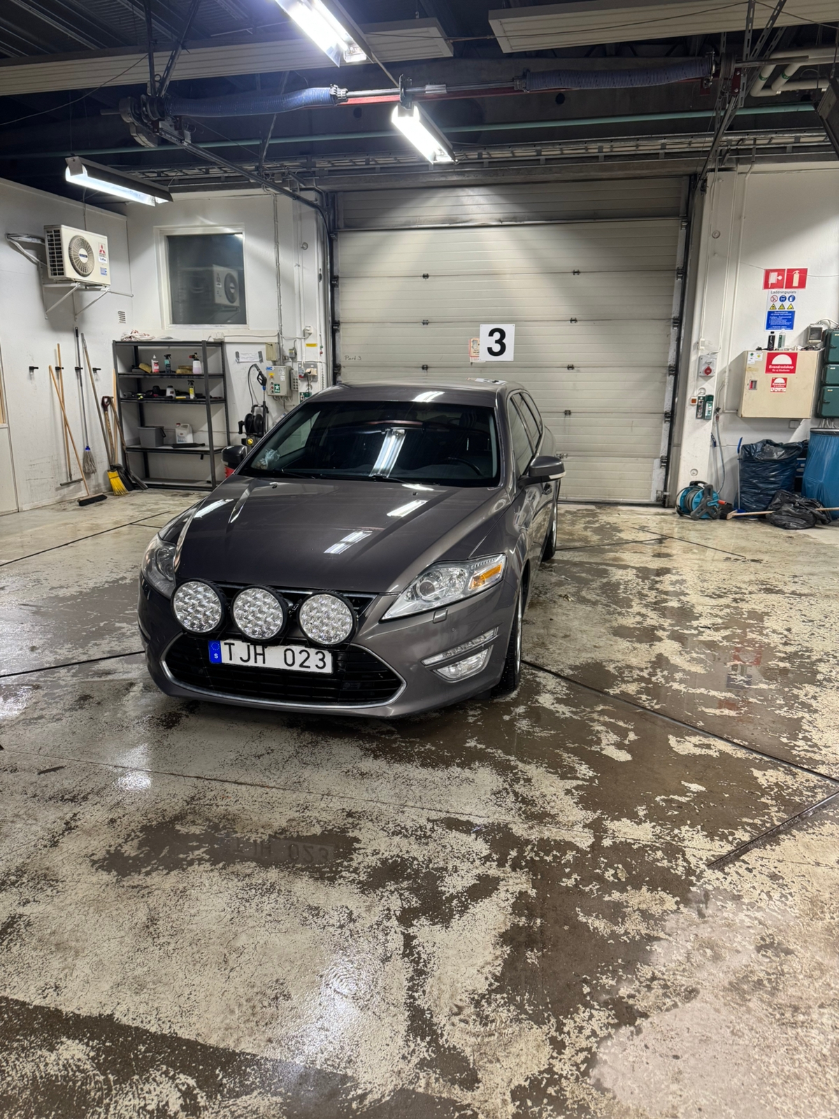 Ford Mondeo 2010, bild 2/7