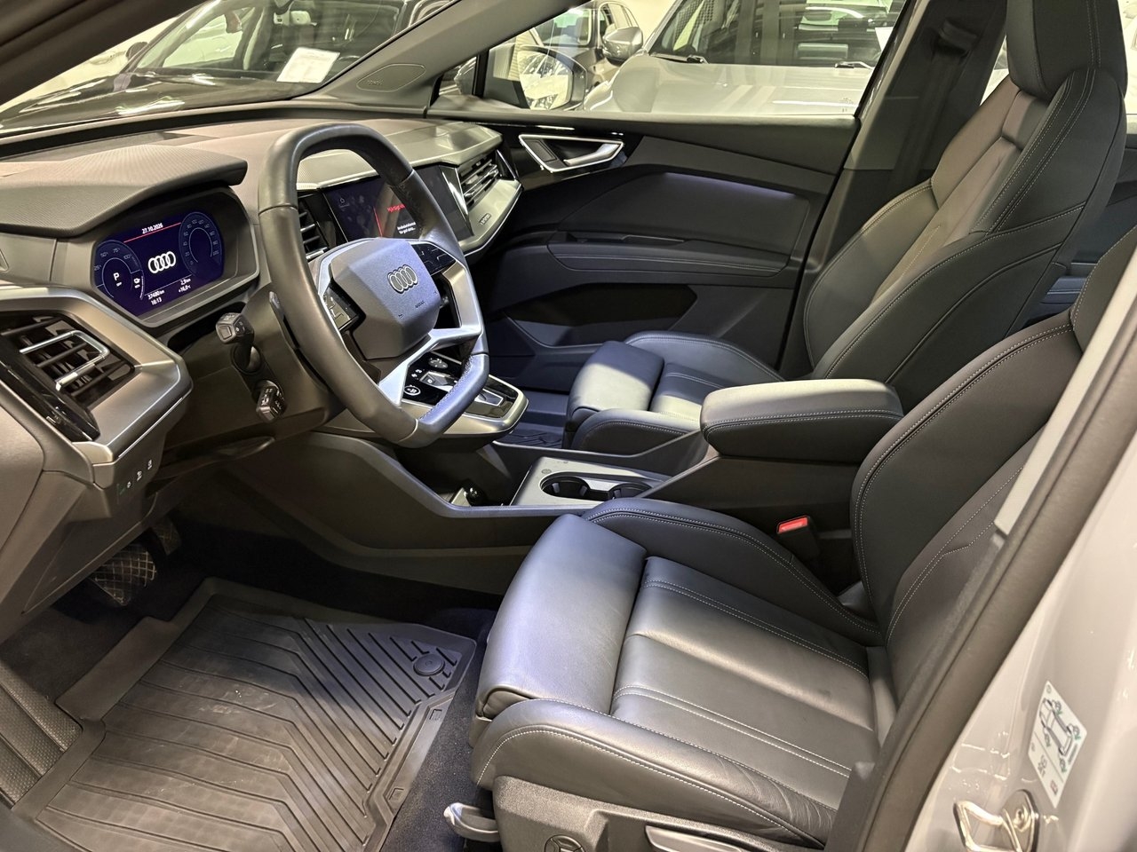 Audi Q4 e-tron 50 2023, bild 4/10