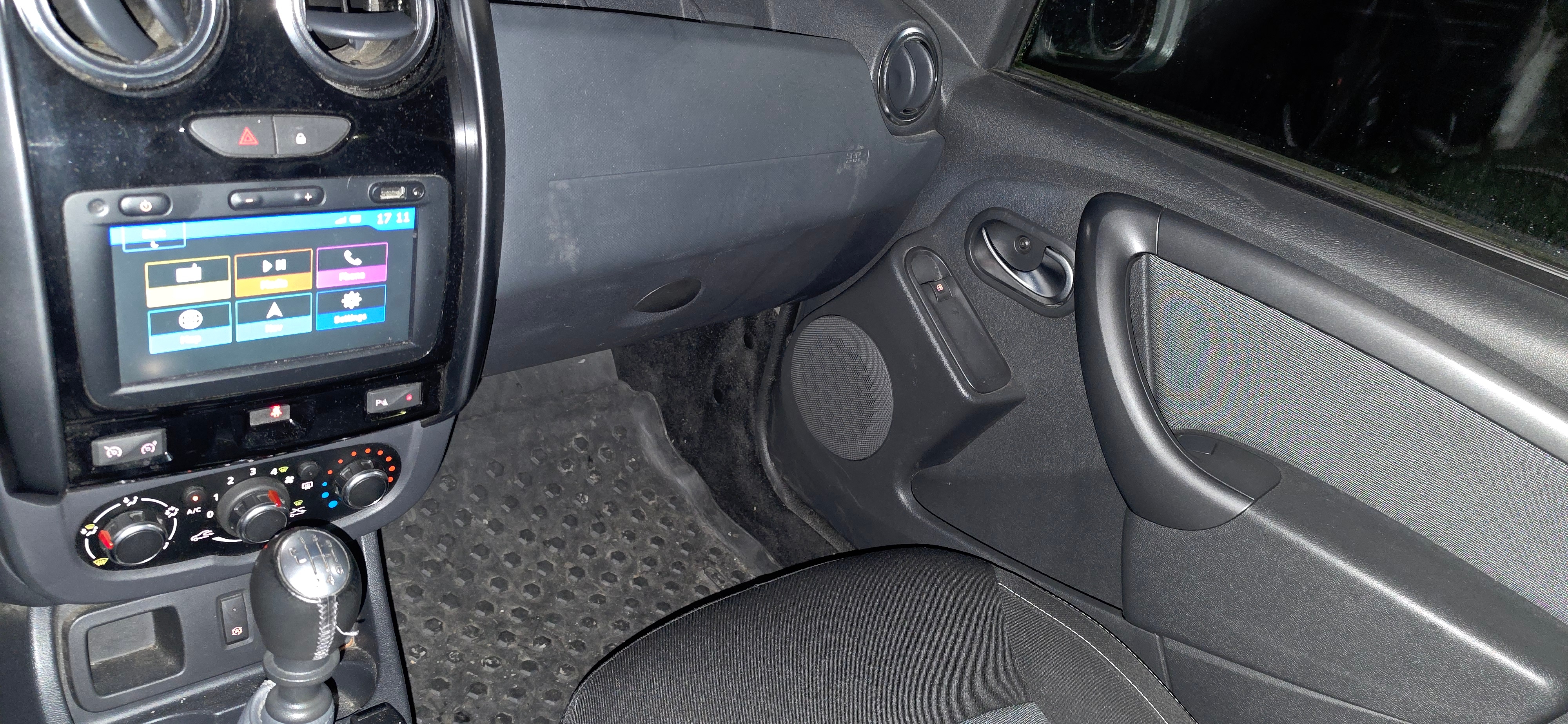 Dacia Duster TCe 125 2017, bild 3/5
