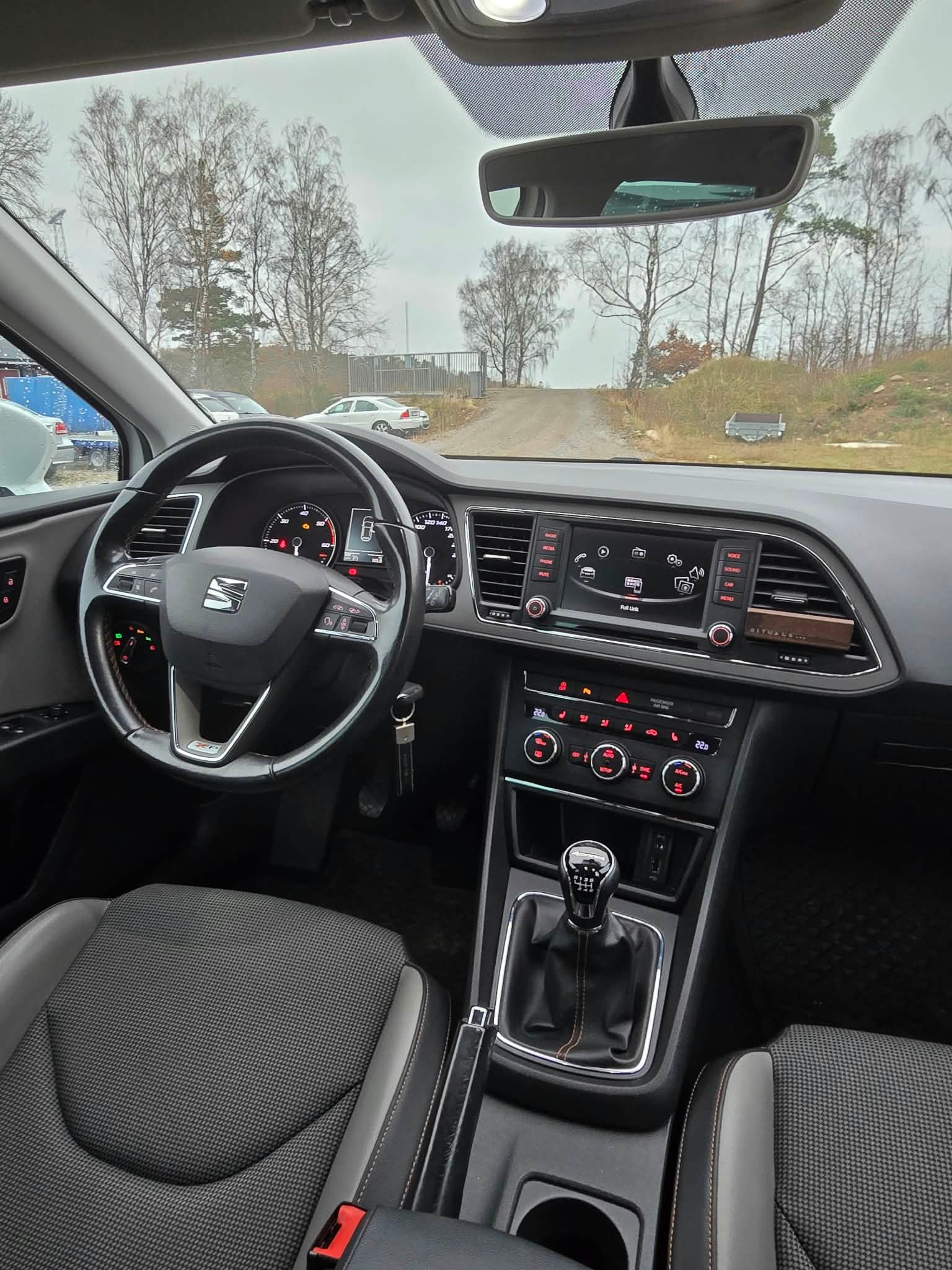 Seat Leon 1.6 TDI Xperience 2016, bild 6/8
