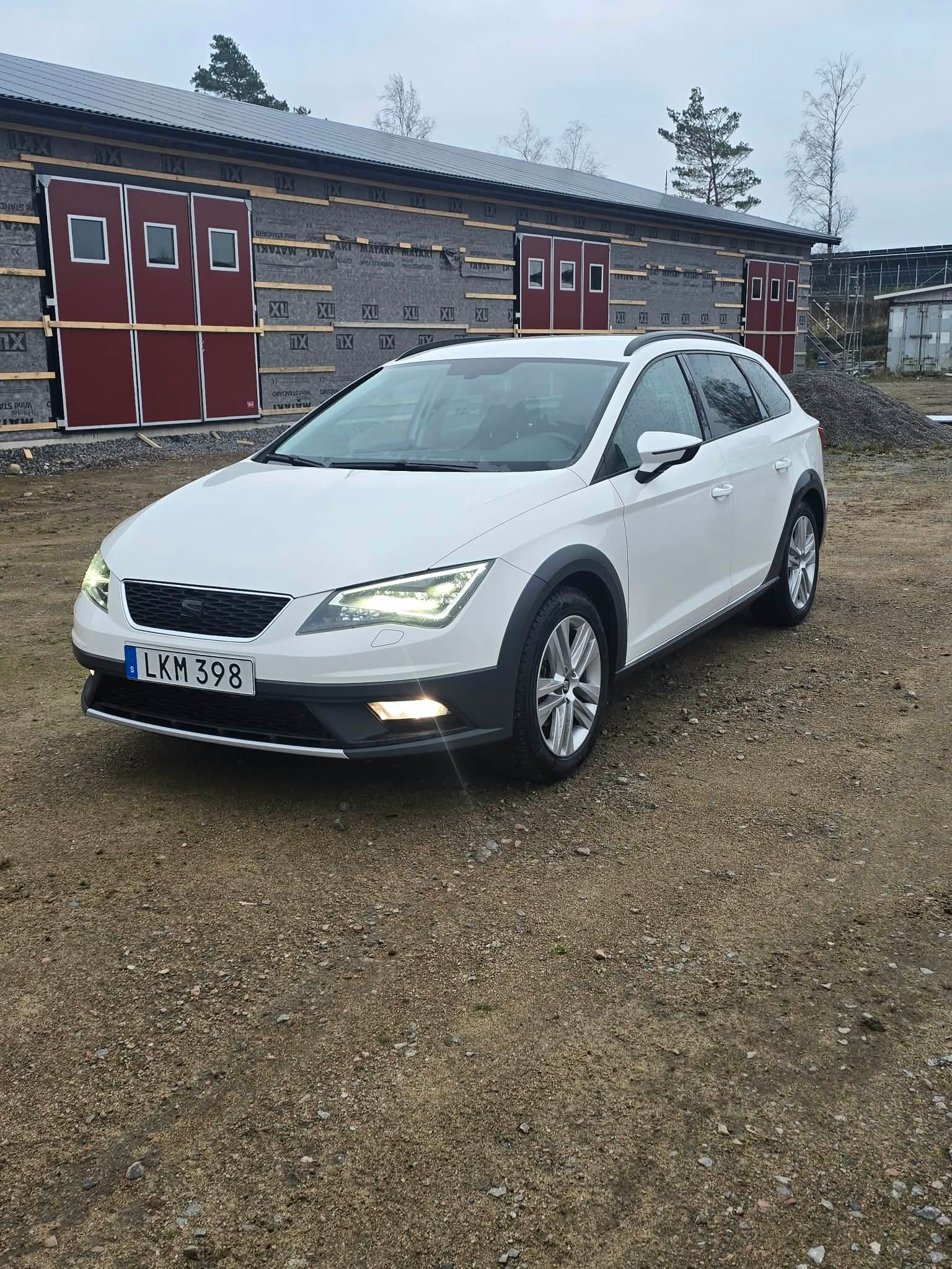 Seat Leon 1.6 TDI Xperience 2016, bild 4/8