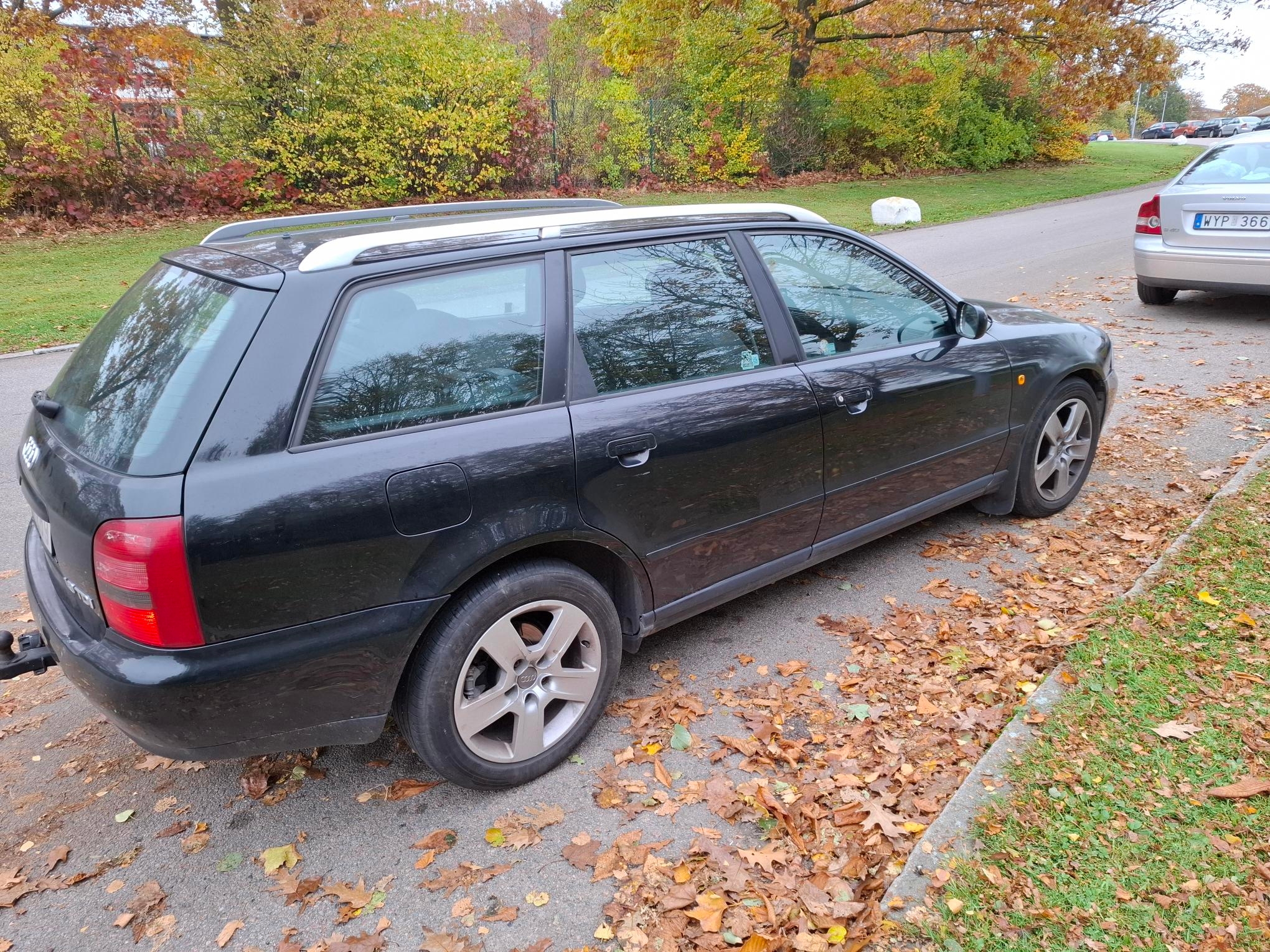 Audi A4 1.9 TDI 1998, bild 5/8