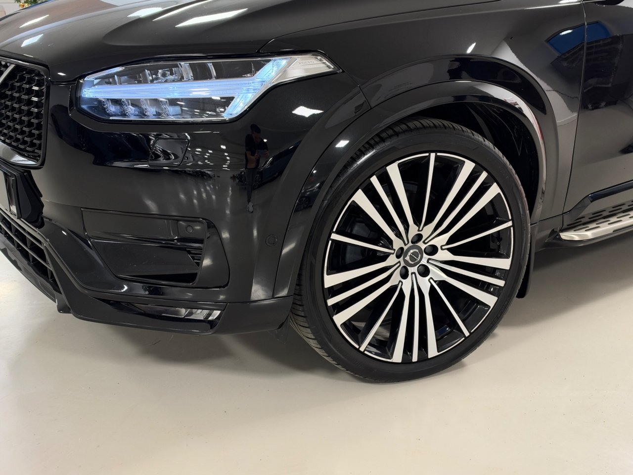 Volvo XC90 B5 Diesel Ultimate Dark 2023, bild 6/10