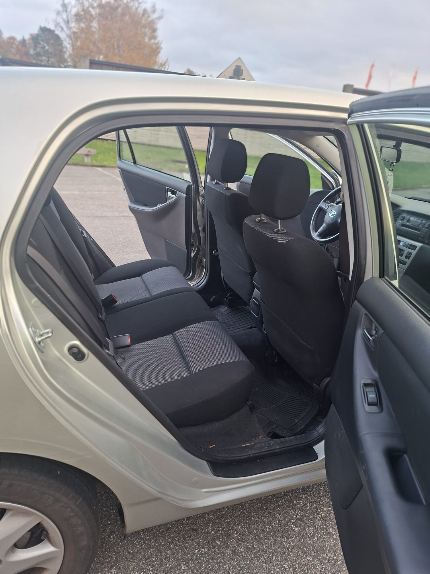 Toyota Corolla 1.6 2007, bild 7/8