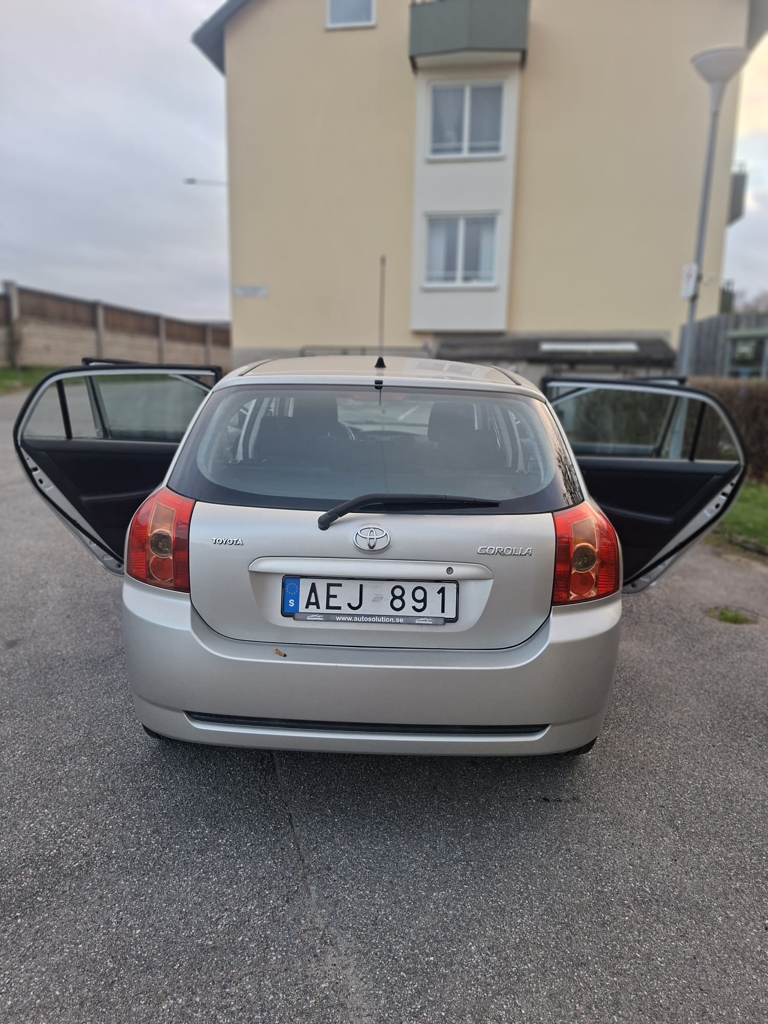 Toyota Corolla 1.6 2007, bild 3/8