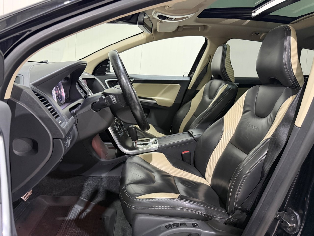 Volvo XC60 D5 R Design 2012, bild 7/10