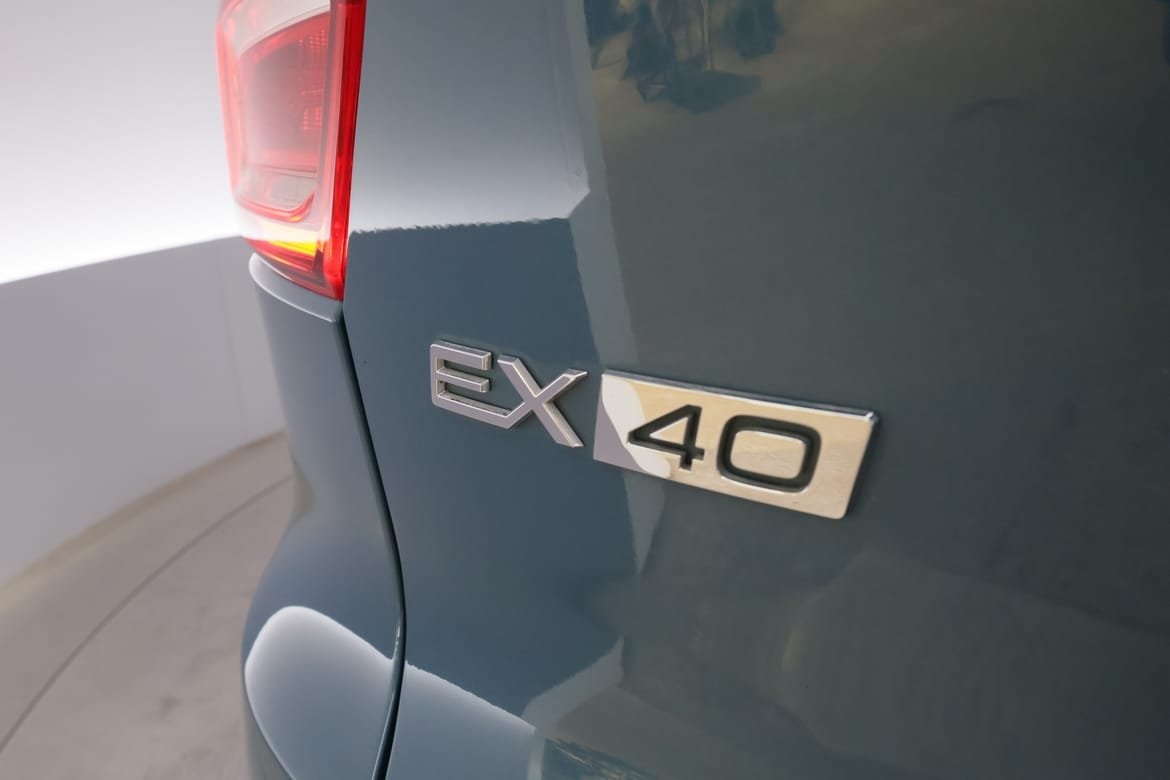 Volvo EX40 Extended Range Core 2025, photo 10/10