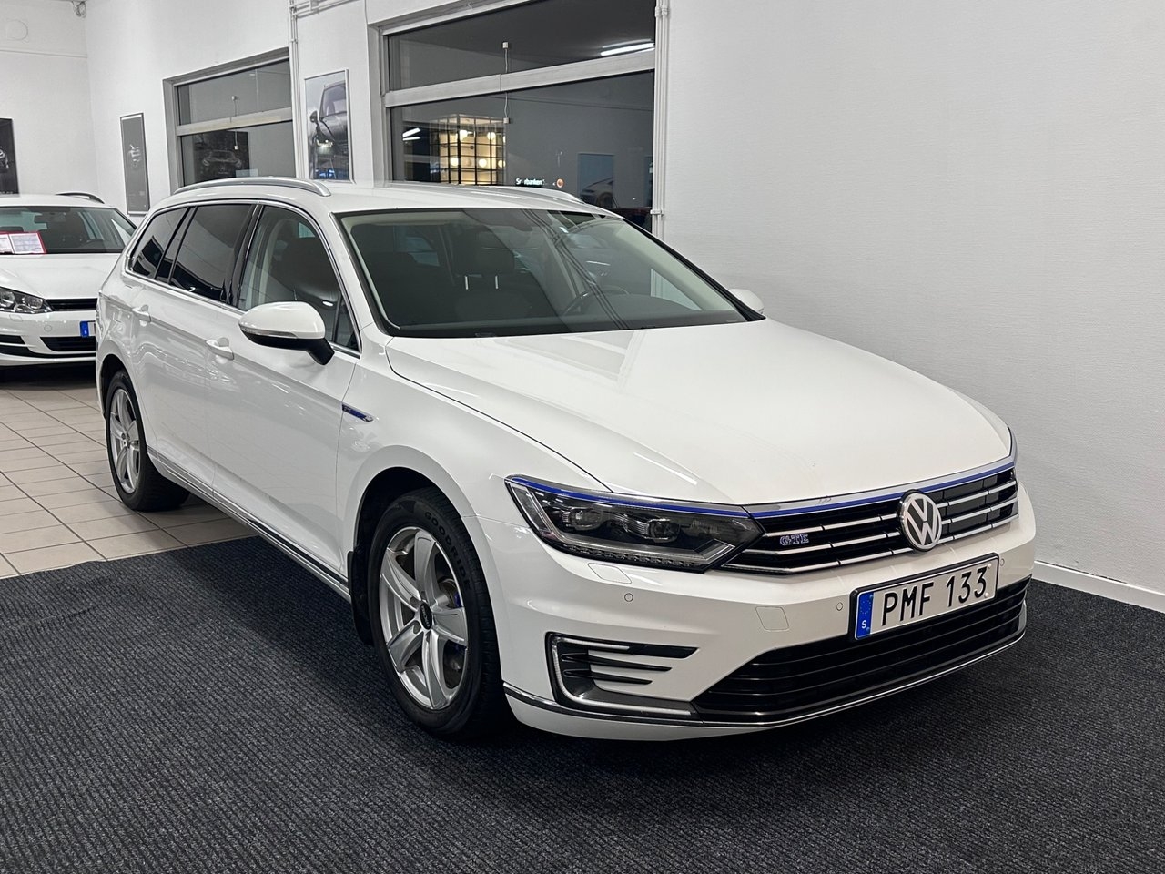 Volkswagen Passat GTE 2018, bild 7/10