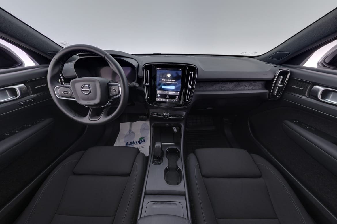 Volvo EX40 Extended Range 2025, bild 7/10