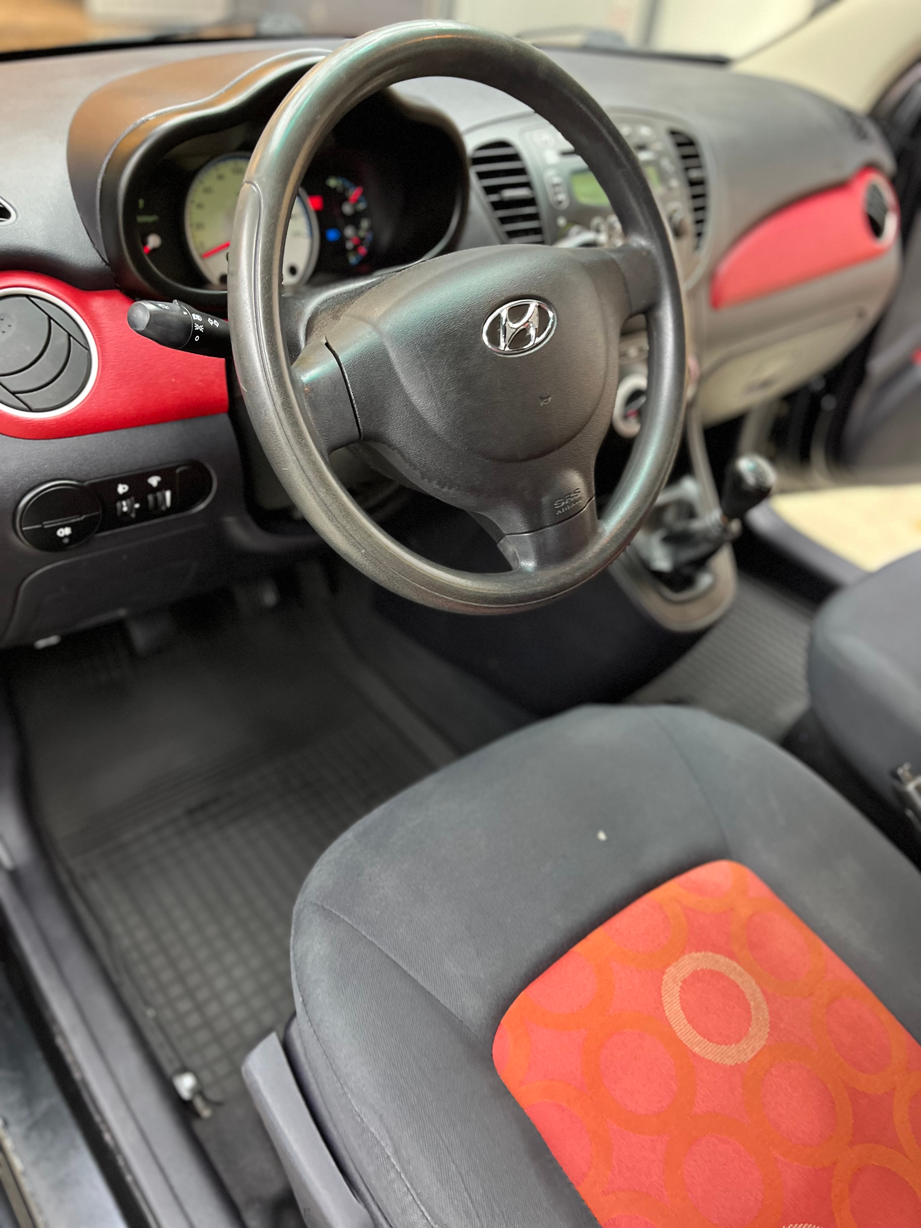 Hyundai i10 1.1 2009, bild 4/5