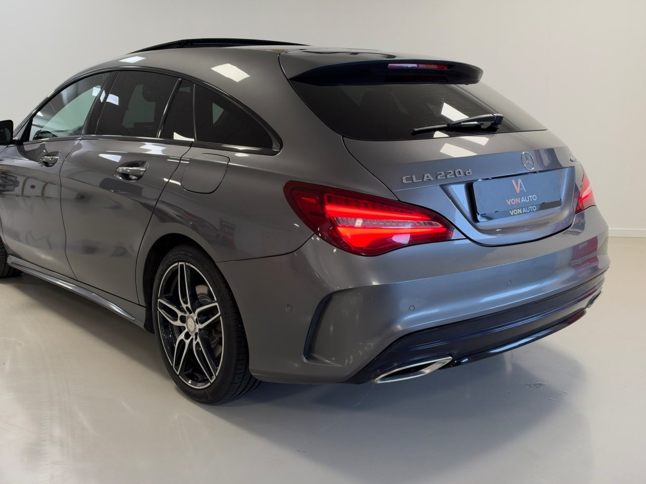 Mercedes-Benz CLA 220 d AMG 2017, photo 7/10
