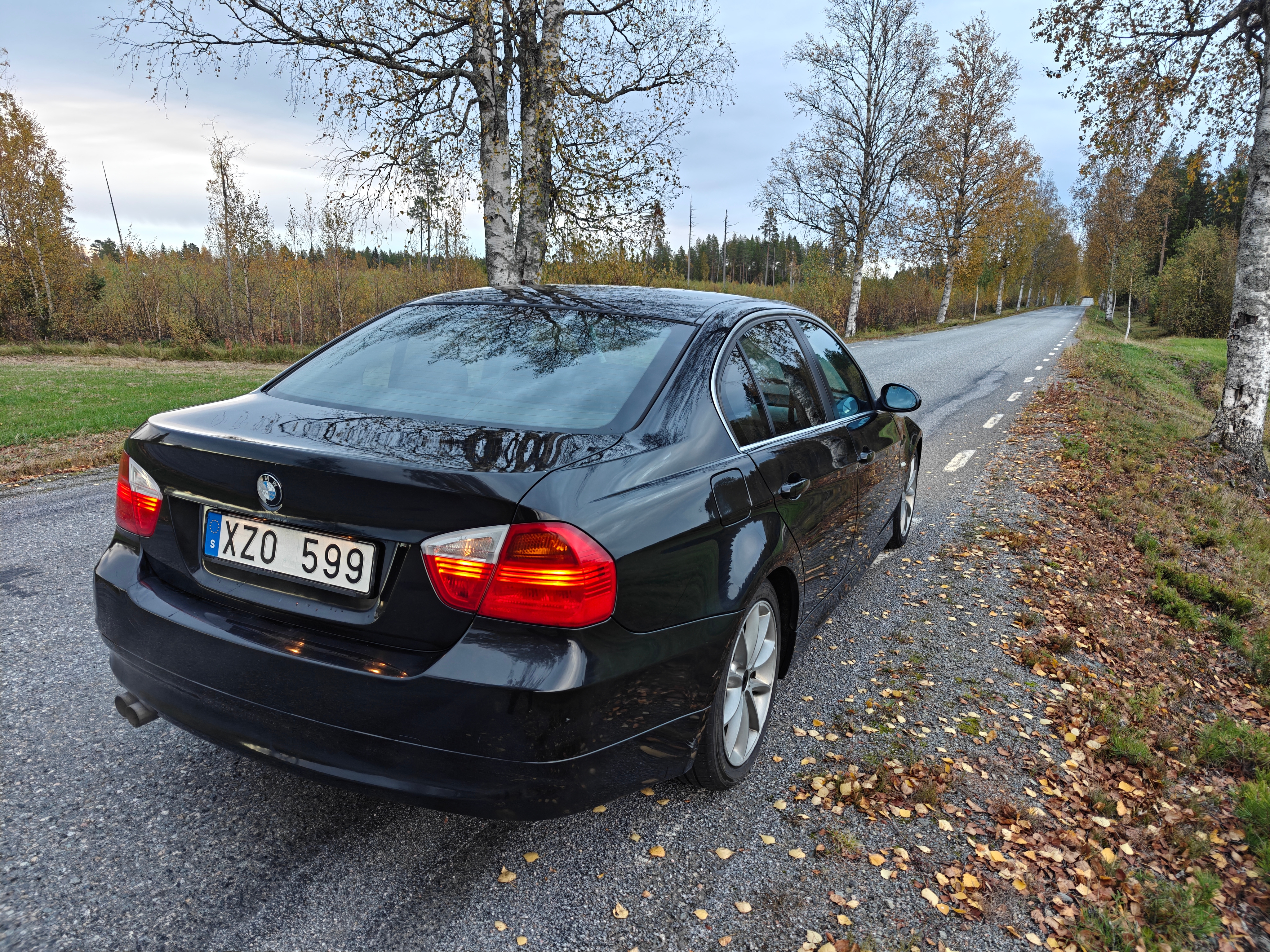 BMW 325i 2007, bild 2/7