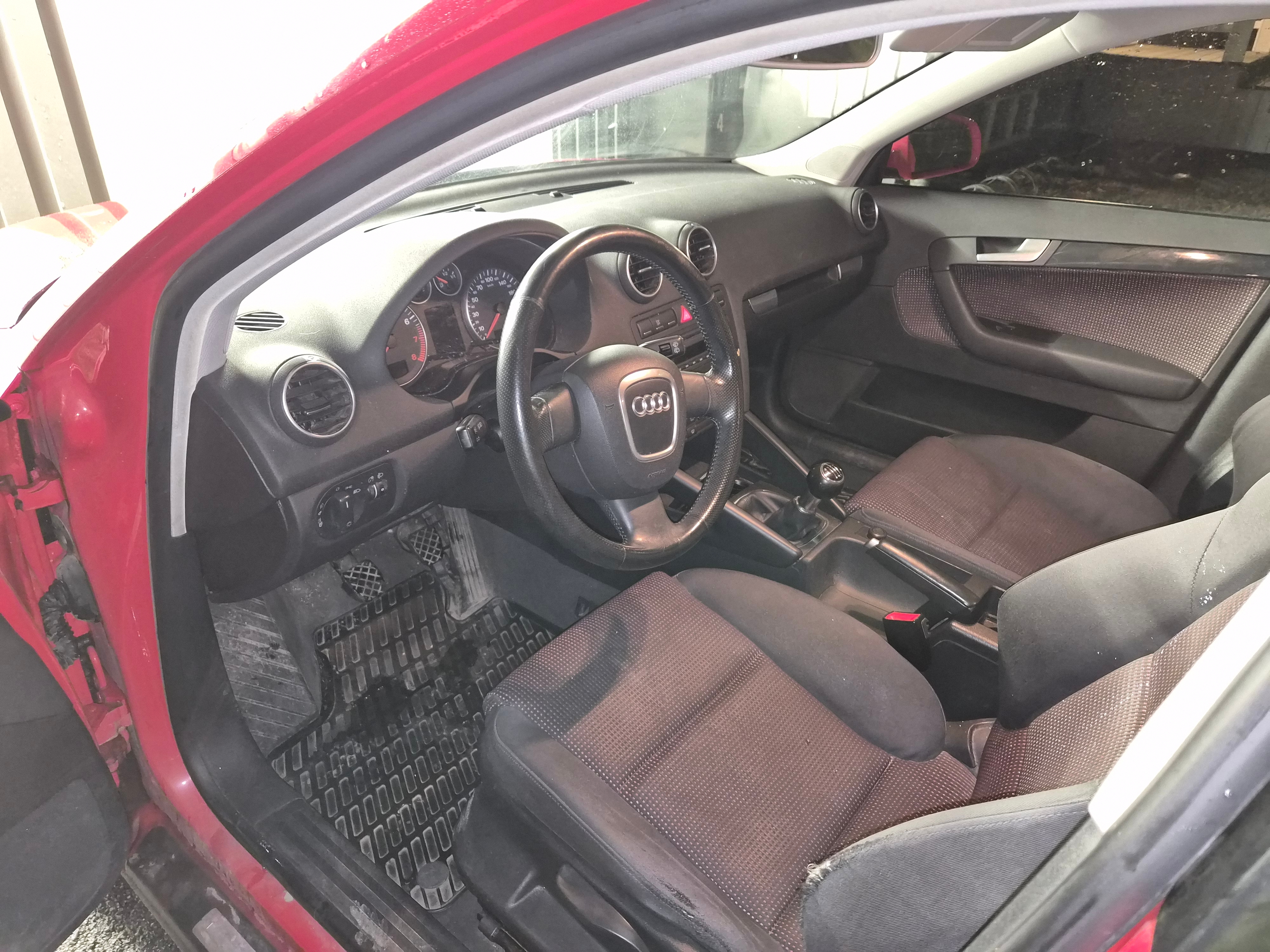 Audi A3 1.6 FSI 2005, bild 3/3