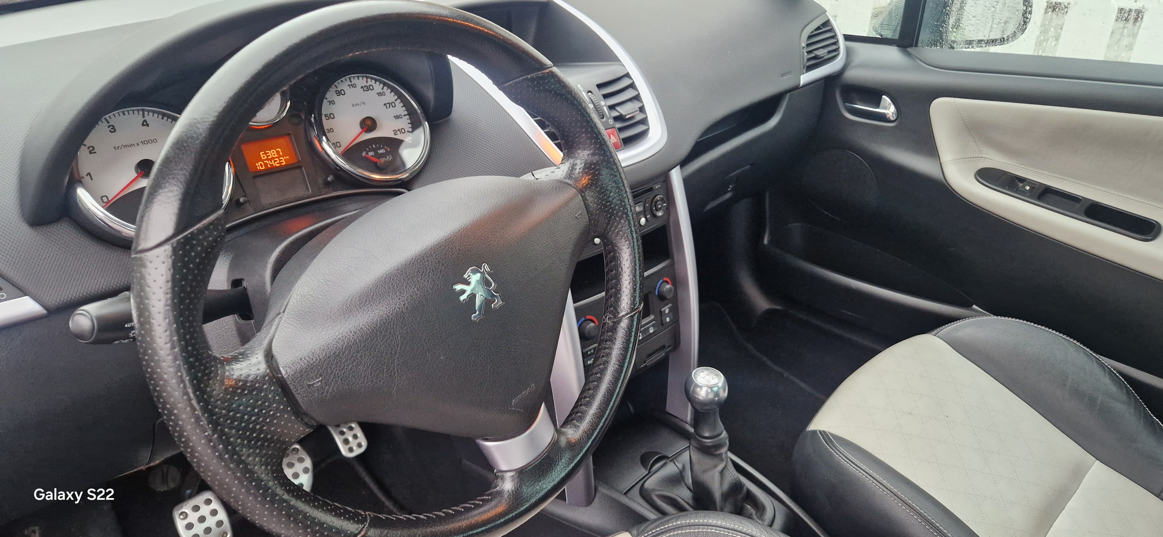 Peugeot 207 2009, bild 5/6