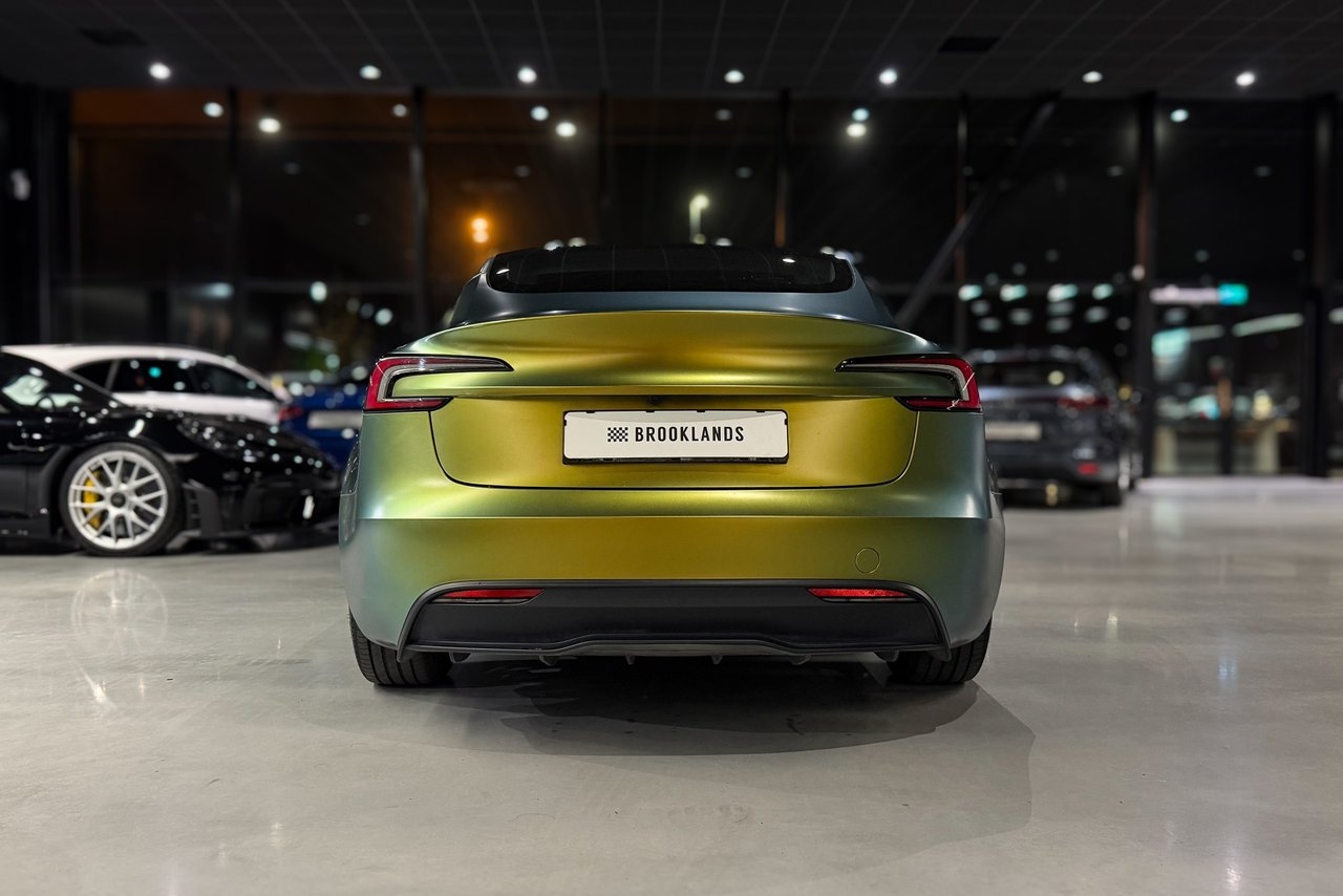Tesla Model 3 2024, photo 6/10