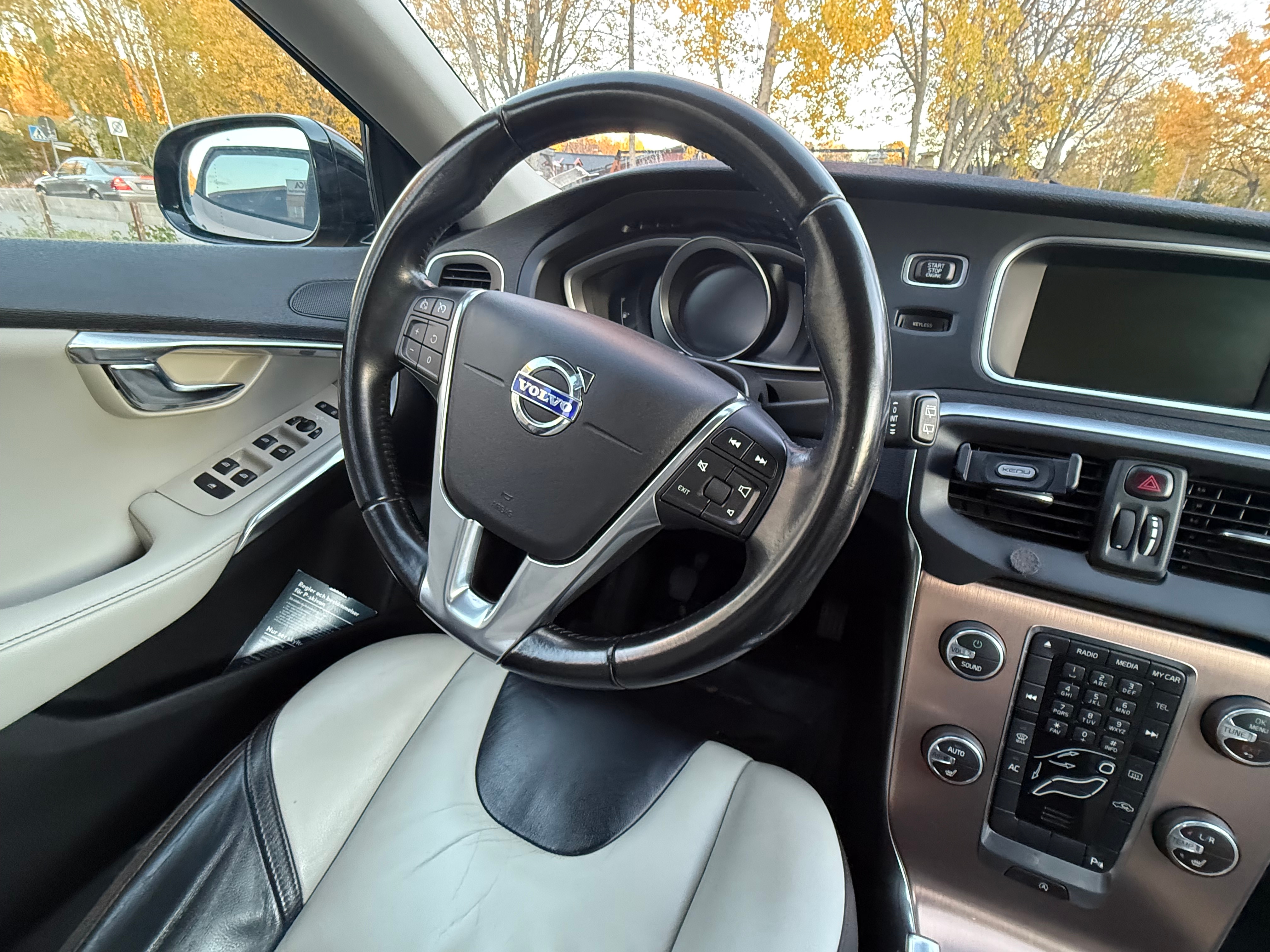 Volvo V40 Cross Country D2 2014, bild 6/10