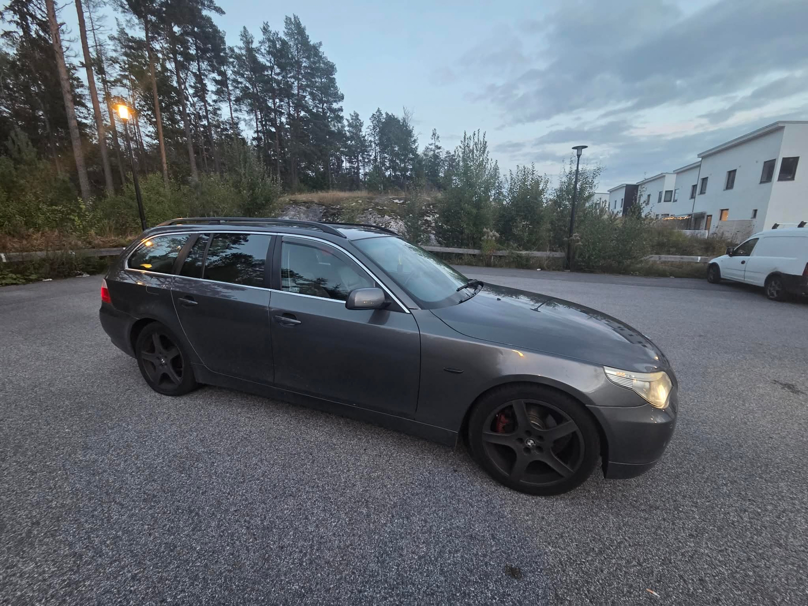 BMW 520d 2007, bild 2/10