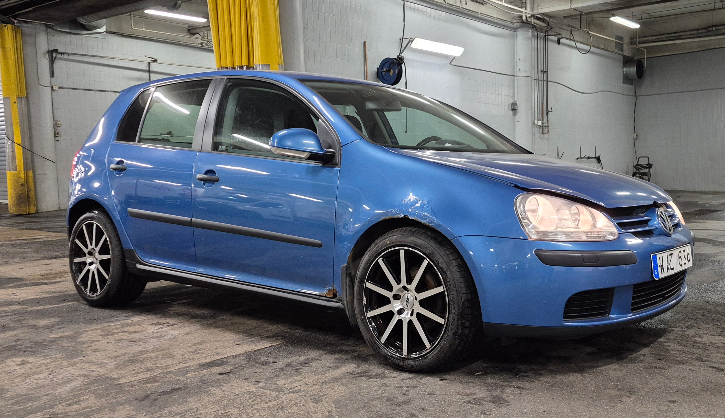 Volkswagen Golf 1.6 FSI 2005, bild 2/7