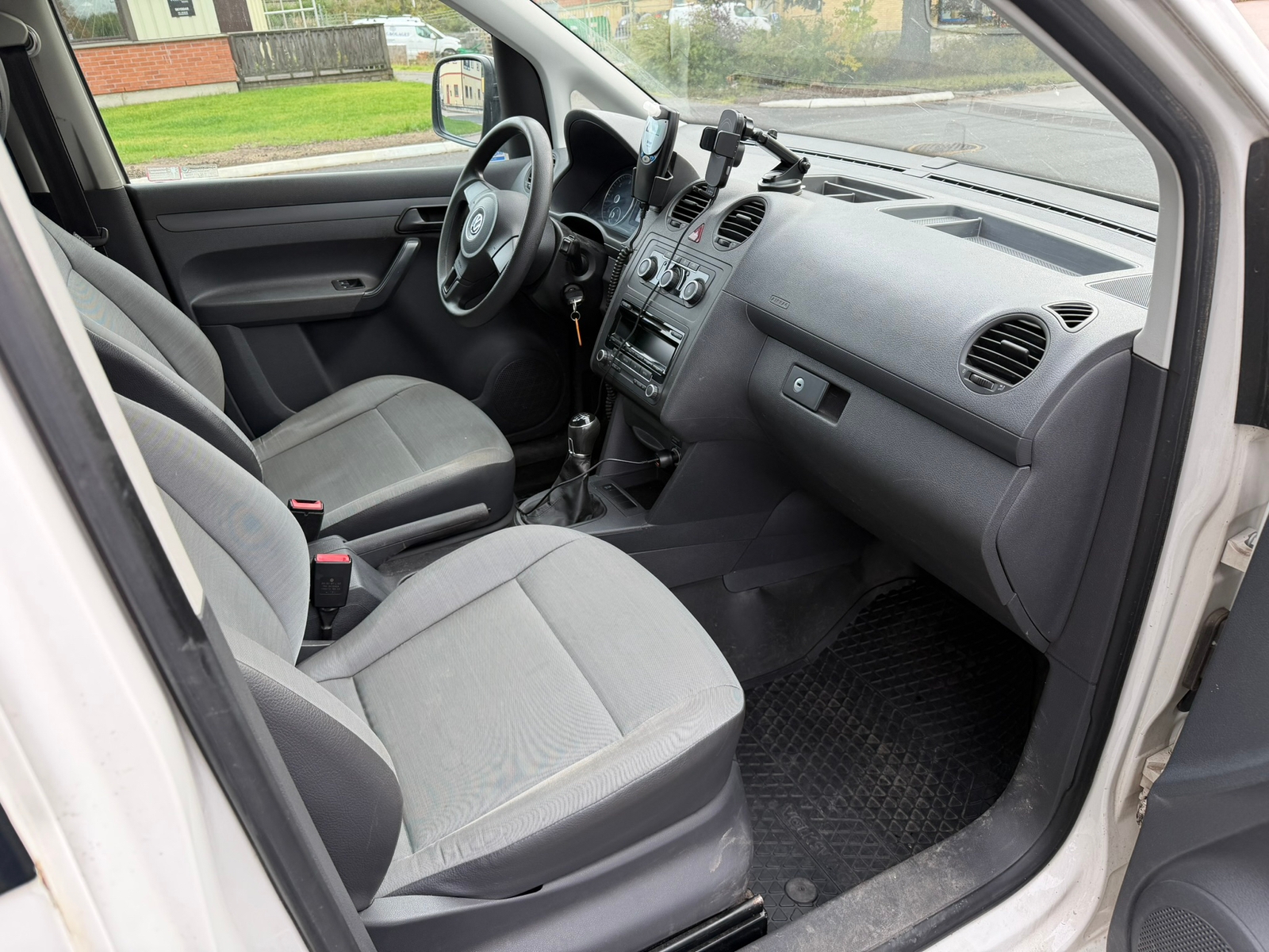 Volkswagen Caddy 2.0 TDI 2013, bild 5/9