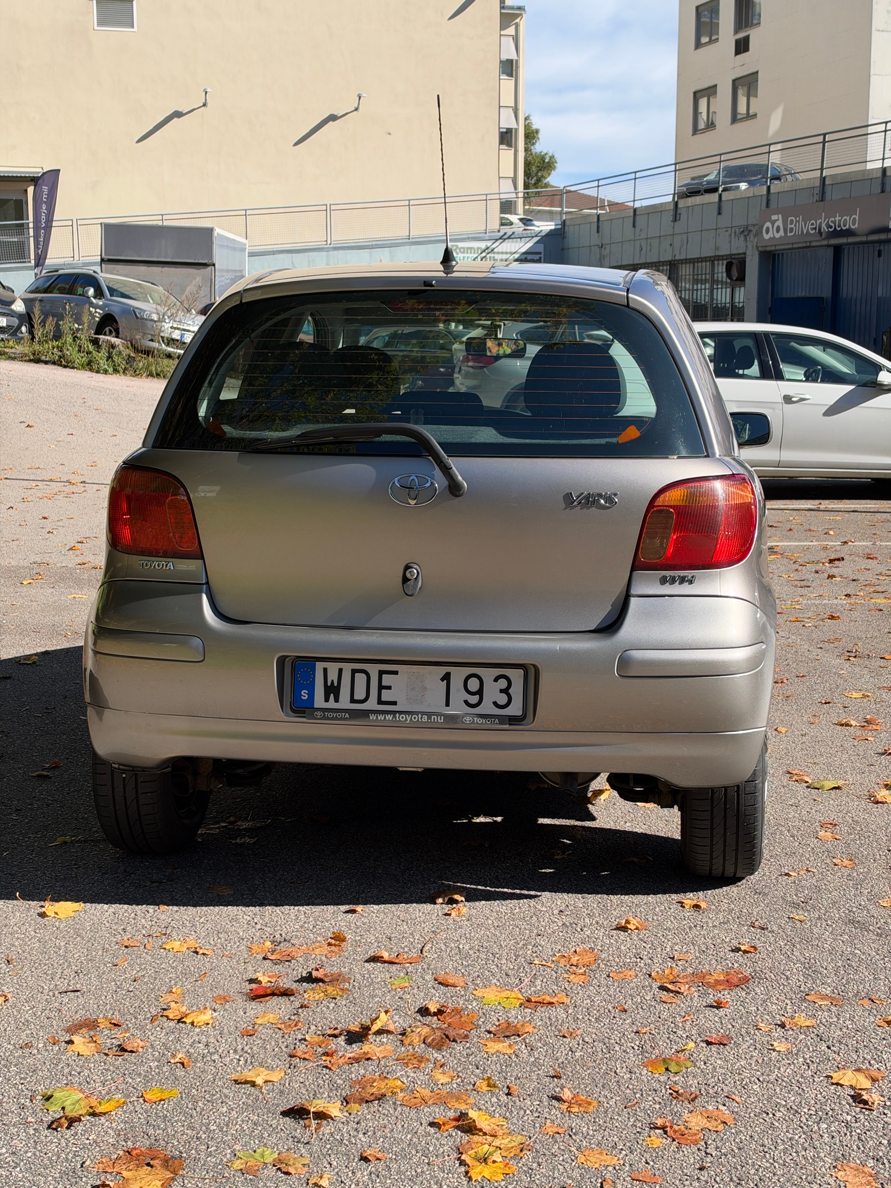 Toyota Yaris 1.3 2004, kuva 4/9