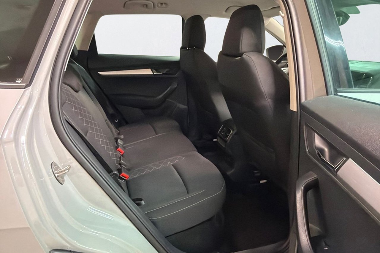 Skoda Karoq 2.0 TDI SCR Ambition 2021, bild 7/10