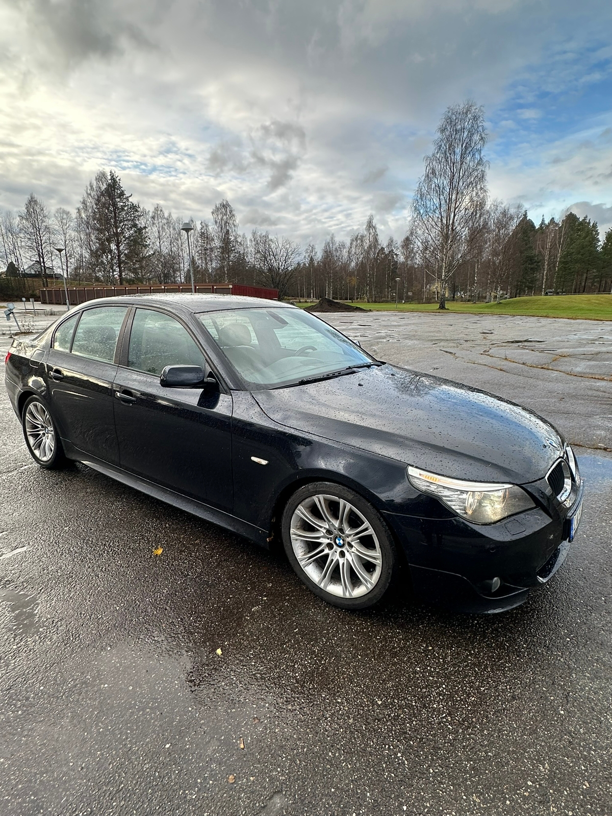 BMW 520d M Sport 2009, bild 2/10