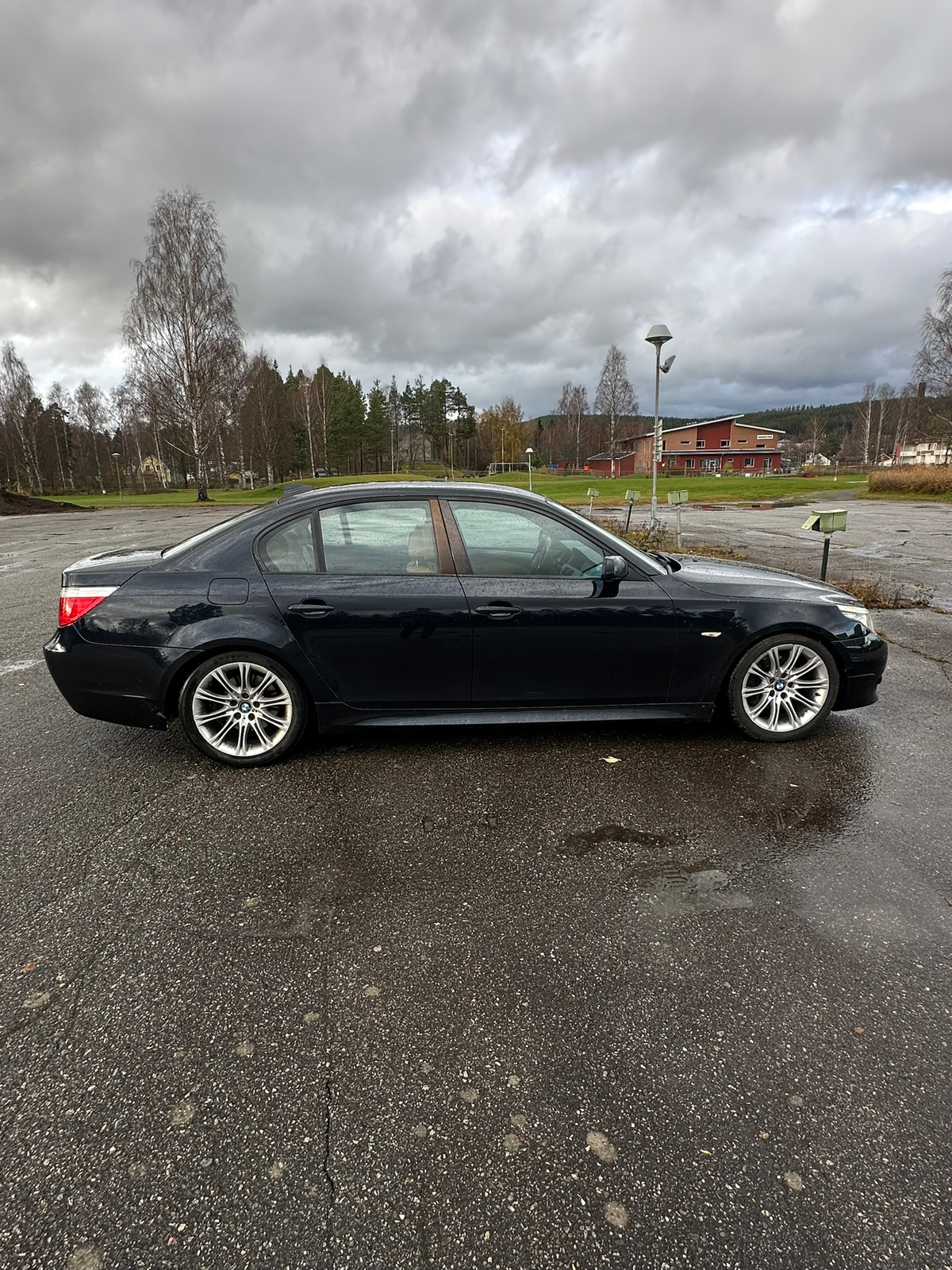 BMW 520d M Sport 2009, kuva 9/10
