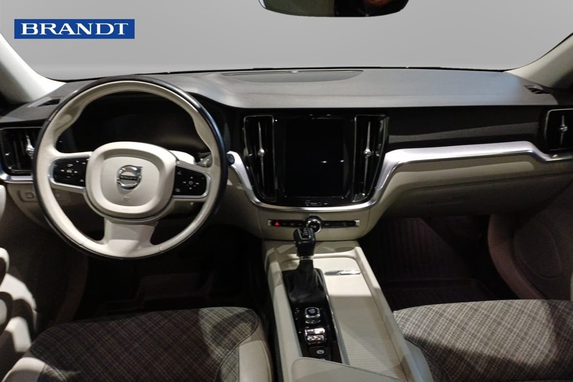 Volvo V60 Cross Country D4 2019, bild 4/10