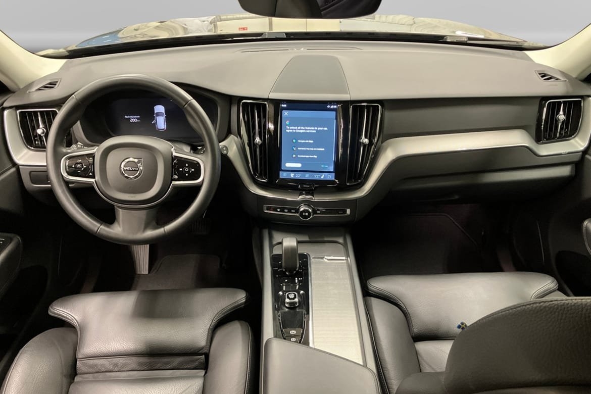 Volvo XC60 B4 Diesel Plus Dark 2023, bild 7/10