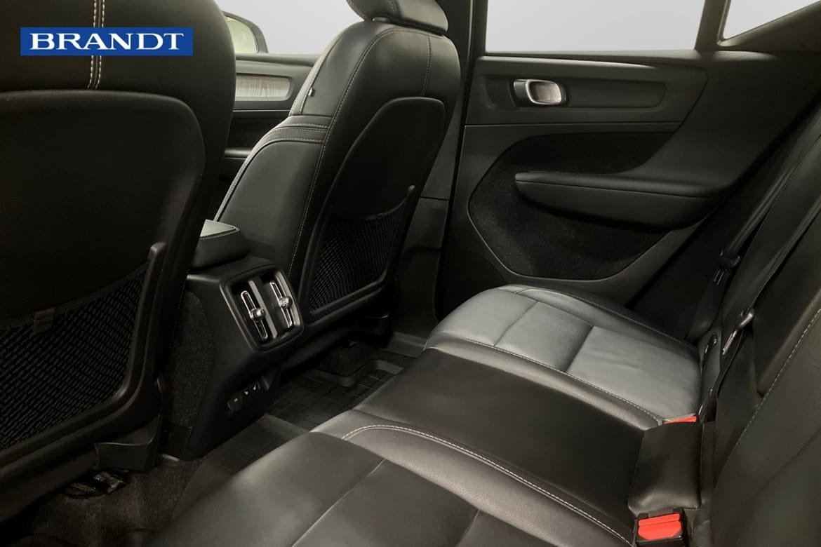Volvo XC40 T3 Inscription 2019, photo 10/10