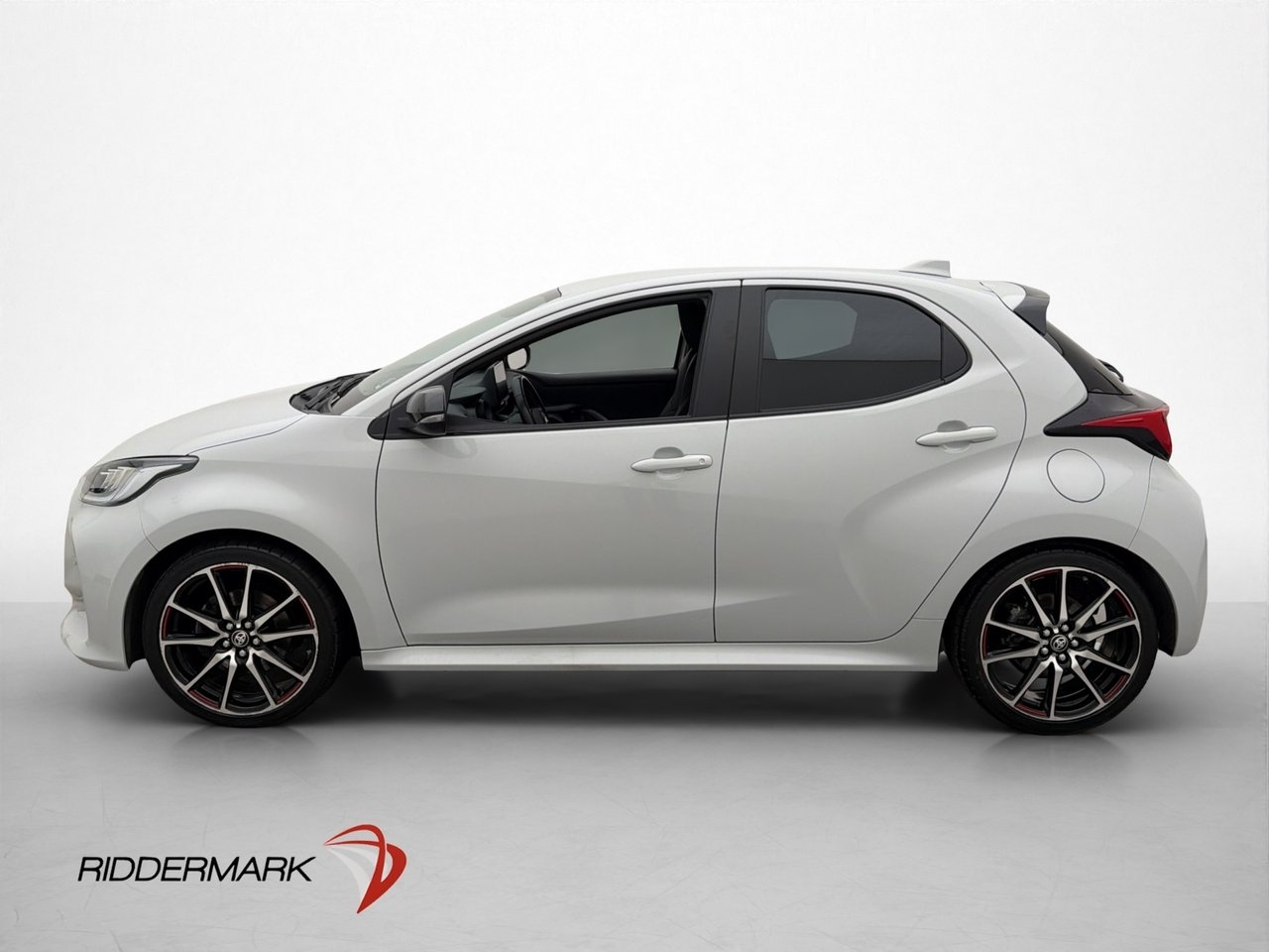 Toyota Yaris 1.5 Hybrid 116 GR Sport 2022, kuva 4/10