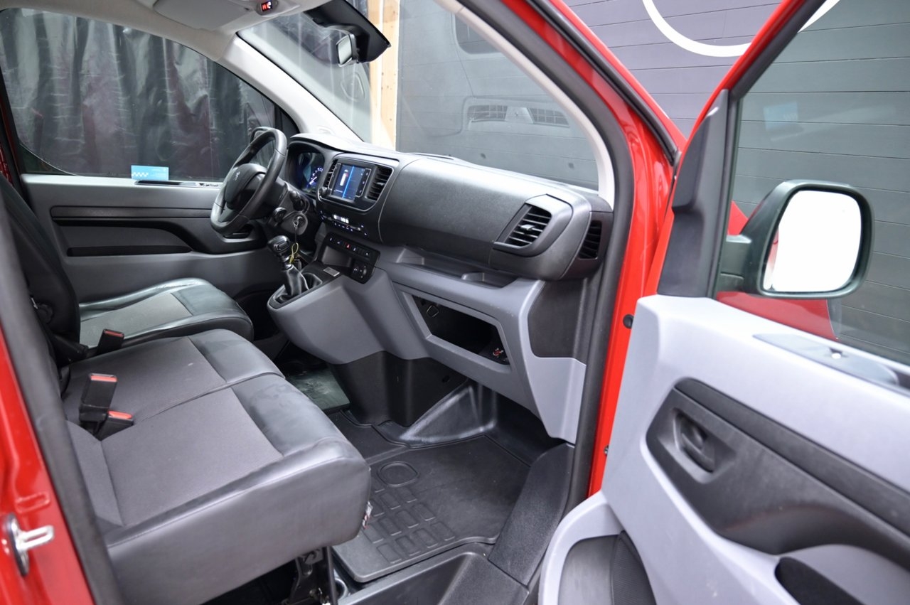 Peugeot Expert 2018, photo 9/10