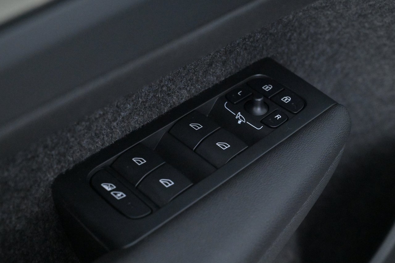 Volvo XC40 Extended Range Plus 2024, kuva 9/10