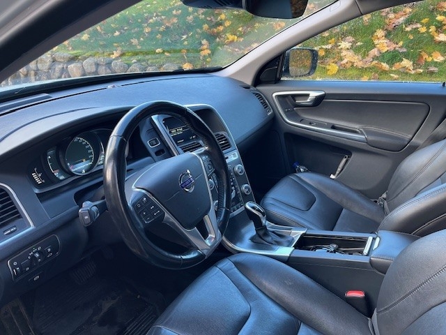 Volvo XC60 D4 2016, photo 5/6