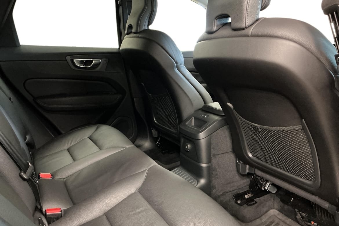 Volvo XC60 T6 Plus Dark Nordic 2025, bild 9/10